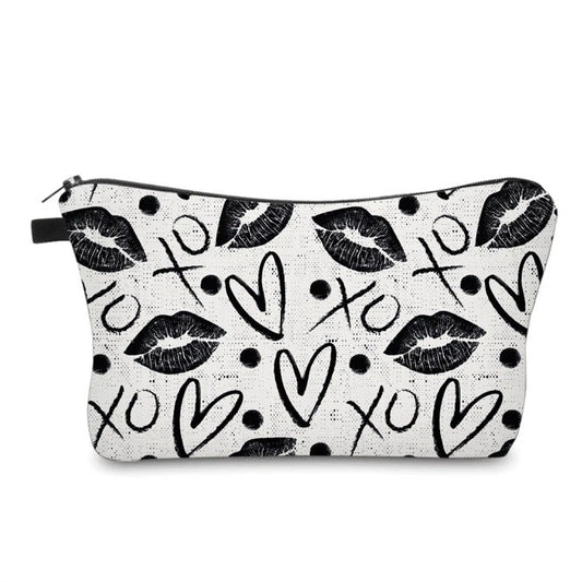 Pouch - Heart XO Lips