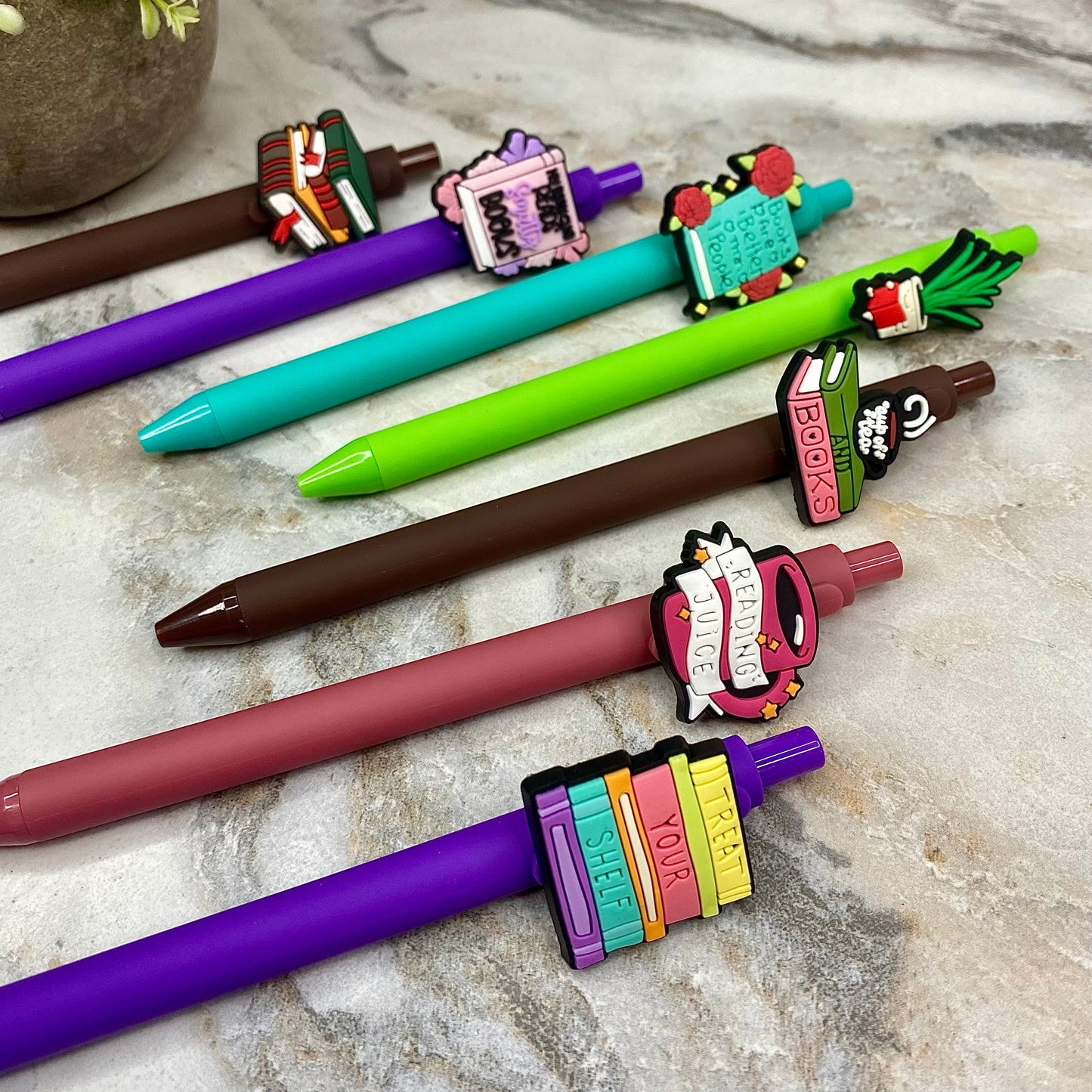 Pen - Books
