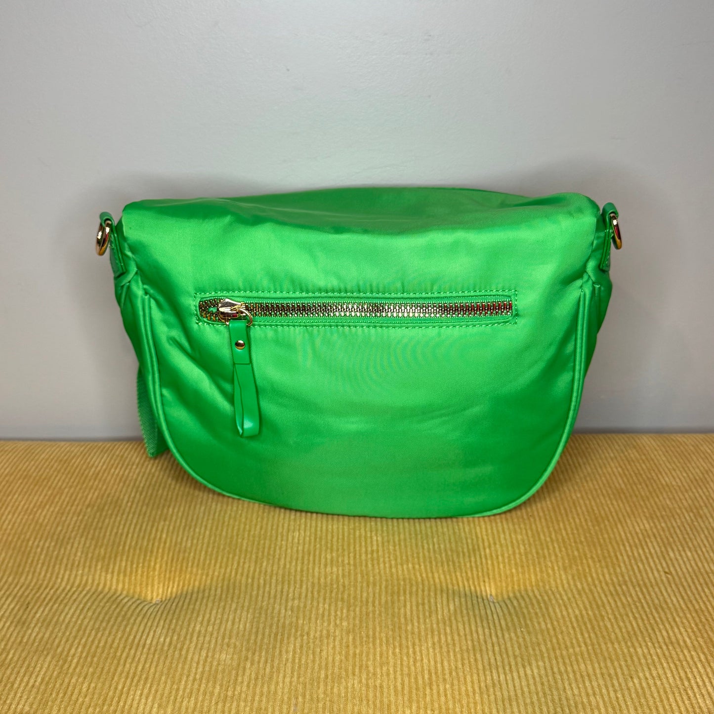 The Roni Nylon Crossbody - Solid Kelly Green